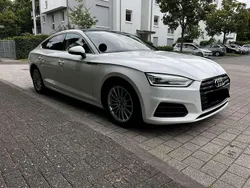 Weiß Gebraucht 2019 Audi A5 Sportback Comfort Limousine | 26.450 € (Etwas zu teuer)