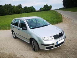 Silber Gebraucht 2005 Skoda Fabia Family Kombi | 1.990 € (Fairer Preis)