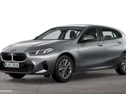 Skyscraper grau metallic Neu 2025 BMW 120 Kleinwagen | 32.840 € (Superpreis)