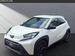 Weiß Gebraucht 2024 Toyota Aygo Business Edition Kleinwagen | 15.990 € (Fairer Preis)