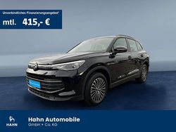 Deep black perleffekt Gebraucht 2024 VW Tiguan Life SUV | 34.790 € (Fairer Preis)