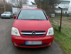 Rot Gebraucht 2005 Opel Meriva Van / Kleinbus | 790 € (Superpreis)