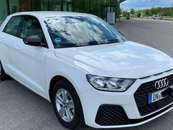 Weiß Gebraucht 2018 Audi A1 Sportback Kleinwagen | 9.960 €