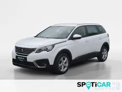 Weiß Gebraucht 2018 Peugeot 5008 Active Van / Kleinbus | 15.475 € (Guter Preis)