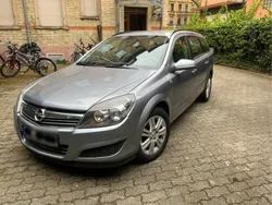 Blau Gebraucht 2008 Opel Astra Kombi | 1.000 € (Guter Preis)