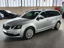 Silber Gebraucht 2017 Skoda Octavia Ambition Kombi | 9.999 € (Fairer Preis)