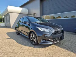 Mysticschwarz metallic Neu 2025 Toyota Yaris | 24.970 € (Superpreis)
