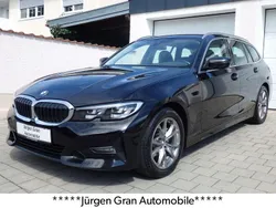 Schwarz Gebraucht 2022 BMW 318 Sport Line Kombi | 21.990 € (Guter Preis)