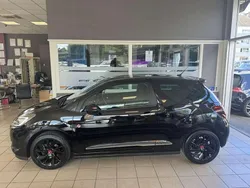 Schwarz Gebraucht 2019 Citroën DS3 Kleinwagen | 12.990 € (Etwas zu teuer)