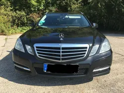 Schwarz metallic Gebraucht 2010 Mercedes E220 Kombi | 5.555 € (Teuer)