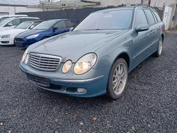 Grau Gebraucht 2004 Mercedes E200 Elegance Kombi | 3.399 € (Fairer Preis)