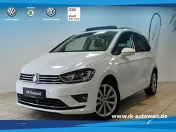 Weiß Gebraucht 2015 VW Golf Sportsvan Highline Van / Kleinbus | 18.490 €