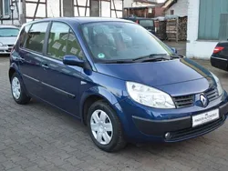 Blau Gebraucht 2005 Renault Scénic II Avantage Van / Kleinbus | 2.999 € (Teuer)