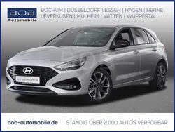 Shimmering silver (silber) Neu 2025 Hyundai i30 Advantage Limousine | 27.888 € (Fairer Preis)