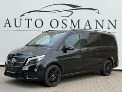 Schwarz Gebraucht 2020 Mercedes V300 AMG line Van / Kleinbus | 51.950 € (Fairer Preis)