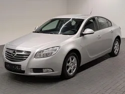 Silber (argon silber met.) Gebraucht 2009 Opel Insignia Selection Limousine | 3.480 € (Superpreis)