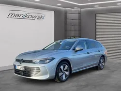 Silber Gebraucht 2024 VW Passat Business Kombi | 38.490 € (Guter Preis)