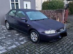 Blau Gebraucht 2001 Audi A3 Limousine | 2.800 € (Teuer)