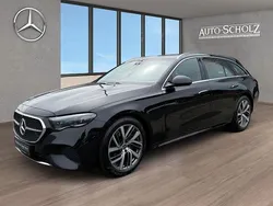 Schwarz Gebraucht 2024 Mercedes E220 Avantgarde Kombi | 46.478 € (Guter Preis)