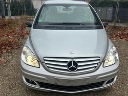 Silber Gebraucht 2007 Mercedes B200 Van / Kleinbus | 2.250 € (Guter Preis)