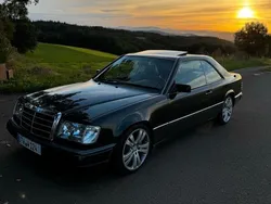 Grau Gebraucht 1992 Mercedes E300 Coupé | 11.000 €
