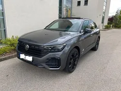 Grau Gebraucht 2021 VW Touareg R-line SUV | 42.990 € (Fairer Preis)
