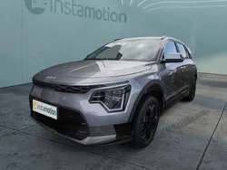 Grau Gebraucht 2024 Kia e-Niro Inspiration SUV | 30.690 € (Superpreis)