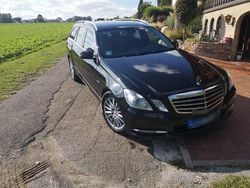 Schwarz Gebraucht 2010 Mercedes E220 Kombi | 6.700 € (Etwas zu teuer)