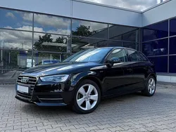 Schwarz Gebraucht 2016 Audi A3 Sportback Ambiente Limousine | 11.500 € (Fairer Preis)