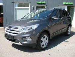 Grau Gebraucht 2019 Ford Kuga Trend SUV | 13.400 € (Superpreis)