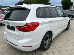 Weiß Gebraucht 2015 BMW 216 Sport Line Kombi | 10.700 € (Fairer Preis)