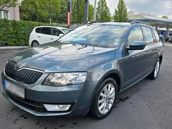 Grau Gebraucht 2014 Skoda Octavia Kombi | 5.899 € (Superpreis)