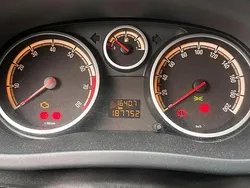 Grau Gebraucht 2007 Opel Corsa Kleinwagen | 500 € (Superpreis)