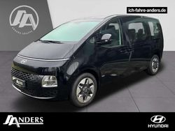 Schwarz abyss black Gebraucht 2025 Hyundai Staria Trend Van | 44.990 €