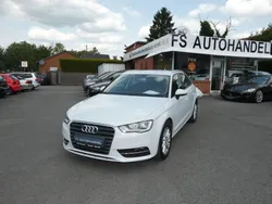 Weiß Gebraucht 2015 Audi A3 Sportback Attraction Limousine | 13.999 € (Fairer Preis)