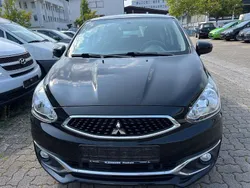 Schwarz Gebraucht 2017 Mitsubishi Space Star Diamant Edition Kleinwagen | 6.999 € (Fairer Preis)