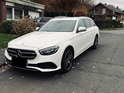 Weiß Gebraucht 2021 Mercedes E300 Kombi | 39.000 €