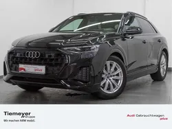 Mythosschwarz metallic Gebraucht 2024 Audi Q8 Ambiente SUV | 66.390 € (Teuer)