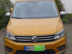 Gelb Gebraucht 2017 VW Caddy Van / Kleinbus | 14.500 € (Fairer Preis)