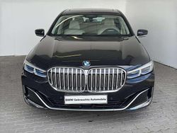Schwarz uni Gebraucht 2021 BMW 745 Limousine | 57.840 €