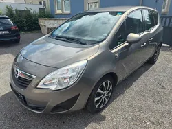 Grau Gebraucht 2013 Opel Meriva Active Van / Kleinbus | 6.790 € (Fairer Preis)