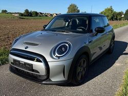 Silber Gebraucht 2023 Mini Cooper SE Essential Kleinwagen | 16.990 € (Superpreis)