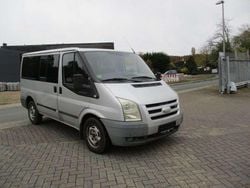 Grau Gebraucht 2007 Ford Tourneo Van / Kleinbus | 3.990 € (Guter Preis)