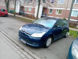 Grau Gebraucht 2006 Citroën C4 Limousine | 1.000 €