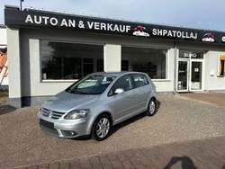 Grau Gebraucht 2008 VW Golf Plus Cross Edition Van / Kleinbus | 4.299 € (Fairer Preis)