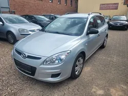 Silber Gebraucht 2008 Hyundai i30 Classic Kombi | 2.680 € (Guter Preis)