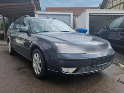 Grau Gebraucht 2006 Ford Mondeo Kombi | 3.900 €