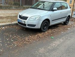 Silber Gebraucht 2007 Skoda Fabia Limousine | 2.890 € (Fairer Preis)