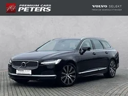 Onyx black / metallic Gebraucht 2022 Volvo V90 Inscription Kombi | 37.999 € (Guter Preis)
