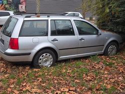 Silber Gebraucht 2002 VW Golf IV Kombi | 750 € (Superpreis)
